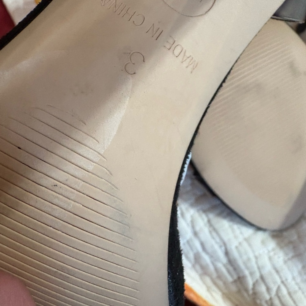 Pretty Little Thing Black and Clear Women's Heels size 3 - Picture 7 of 7